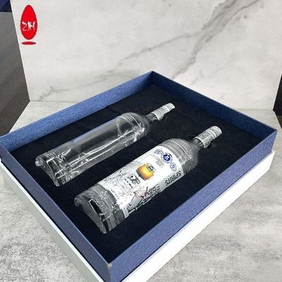 Логотип коробки бумажного подарка ODM OEM упаковывая изготовленный на заказ для бутылки вина