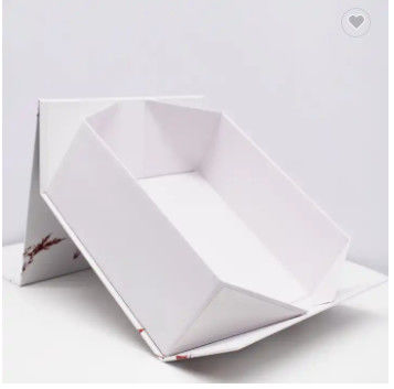 Biodegradable устранимый Paperboard кладет складчатость в коробку Handmade нижнего белья магнитную